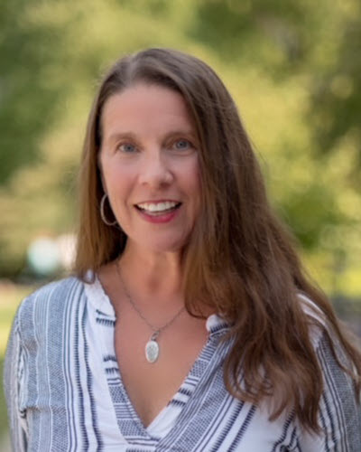 Headshot of Suzy Hartz